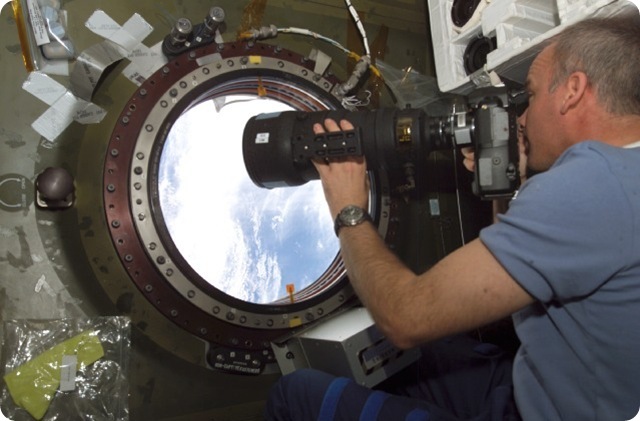 Fenêtre-science-ISS-NASA
