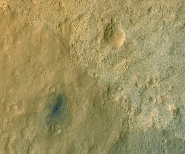 Traces-atterrissage-Curiosity-HiRISE