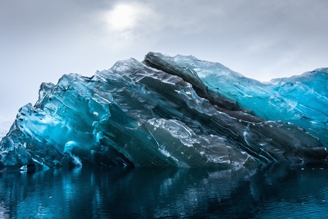 alex_cornell_antarctique_iceberg2