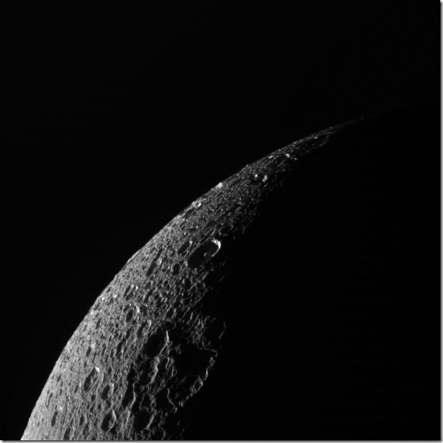 Dione-Cassini3