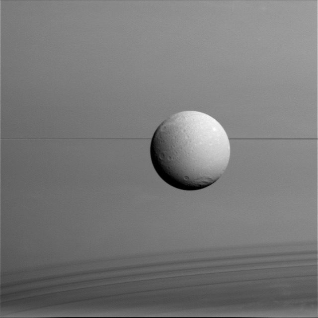 Dione-Cassini-FA2-2015