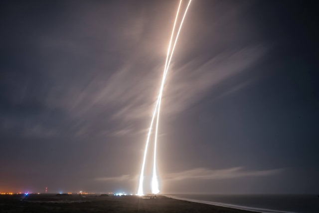 Falcon 9 atterrissage2-201215