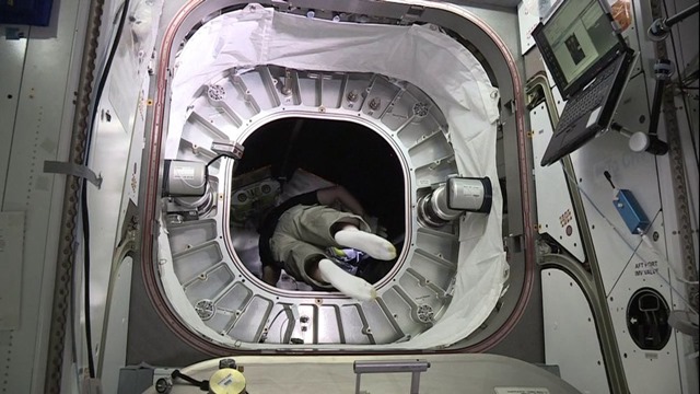 beam-astronaut