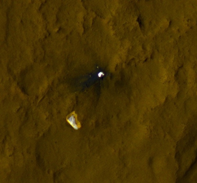 MRO-Hirise-Curiosity-parachute