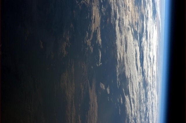ISS-horizon-C-Hadfield