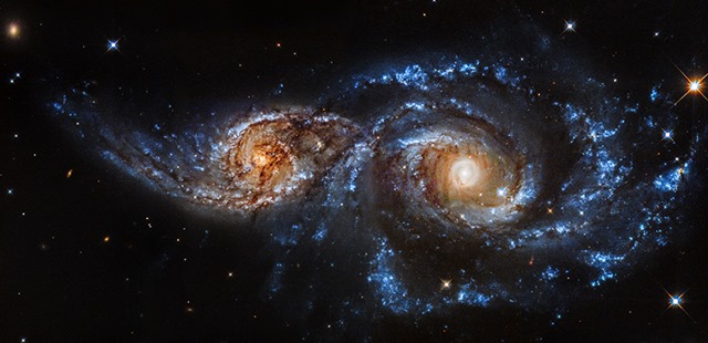 Galactic Get-Together has Impressive Light Display