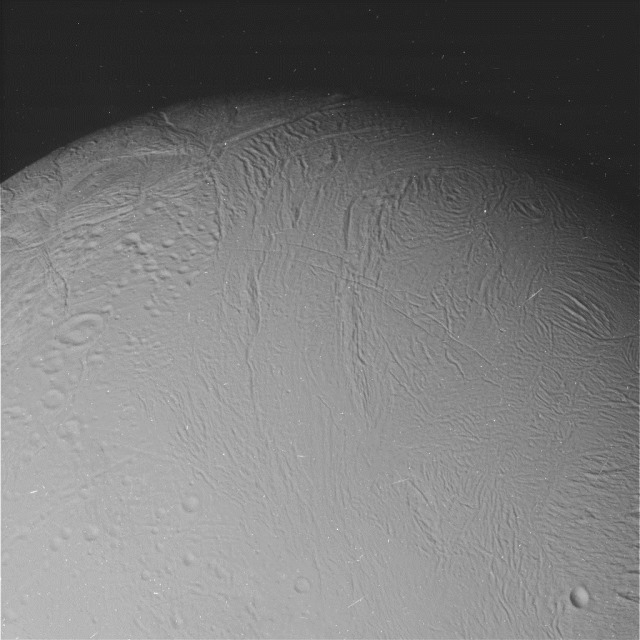 Encelade-cassini-151015-2