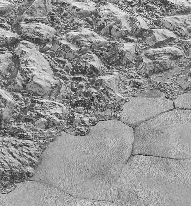 Côte Montagneuse - Spoutnik Planum-Pluton-NH