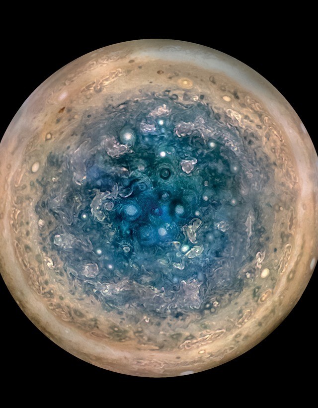 Jupiter-pole Juno