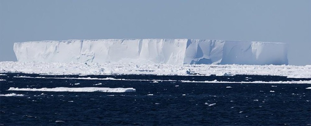 Iceberg WHOI