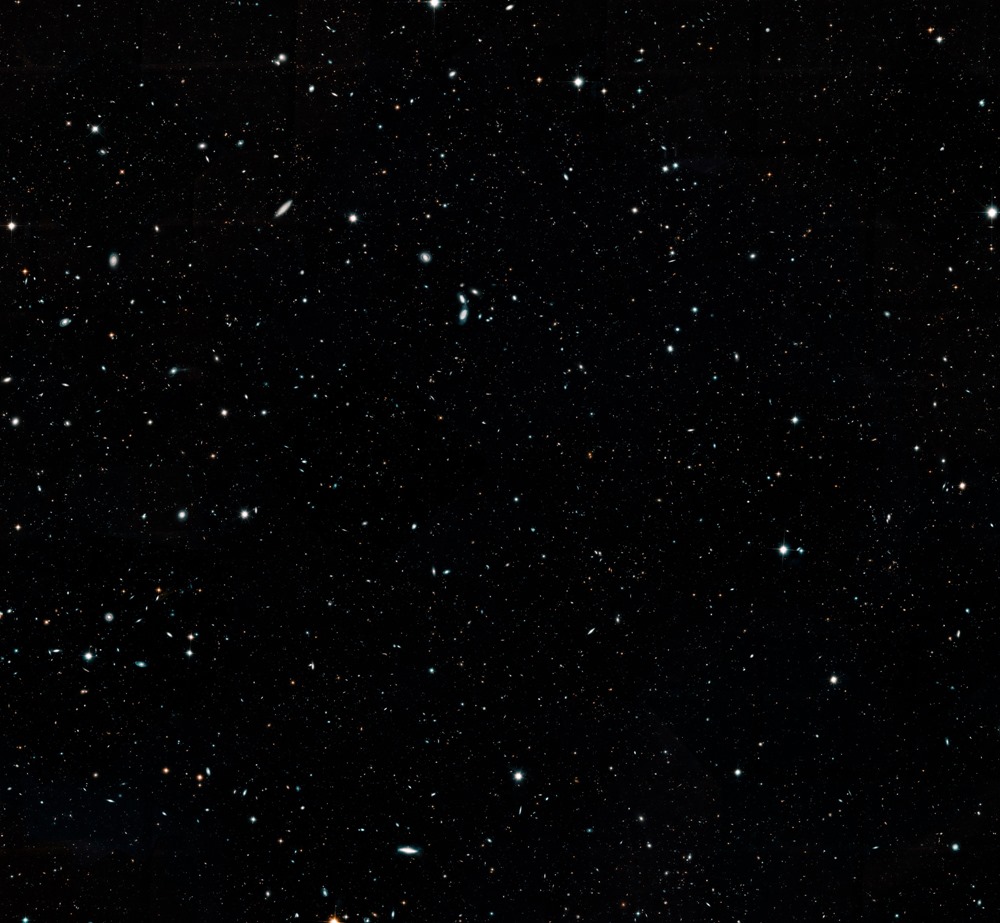 Hubble Legacy Field 5 19