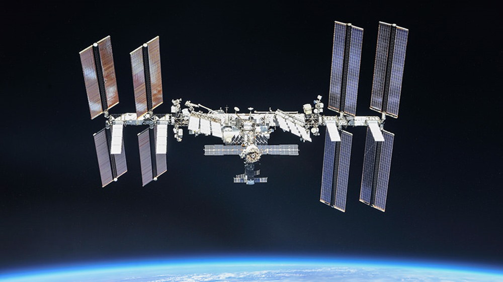 ISS 1 20