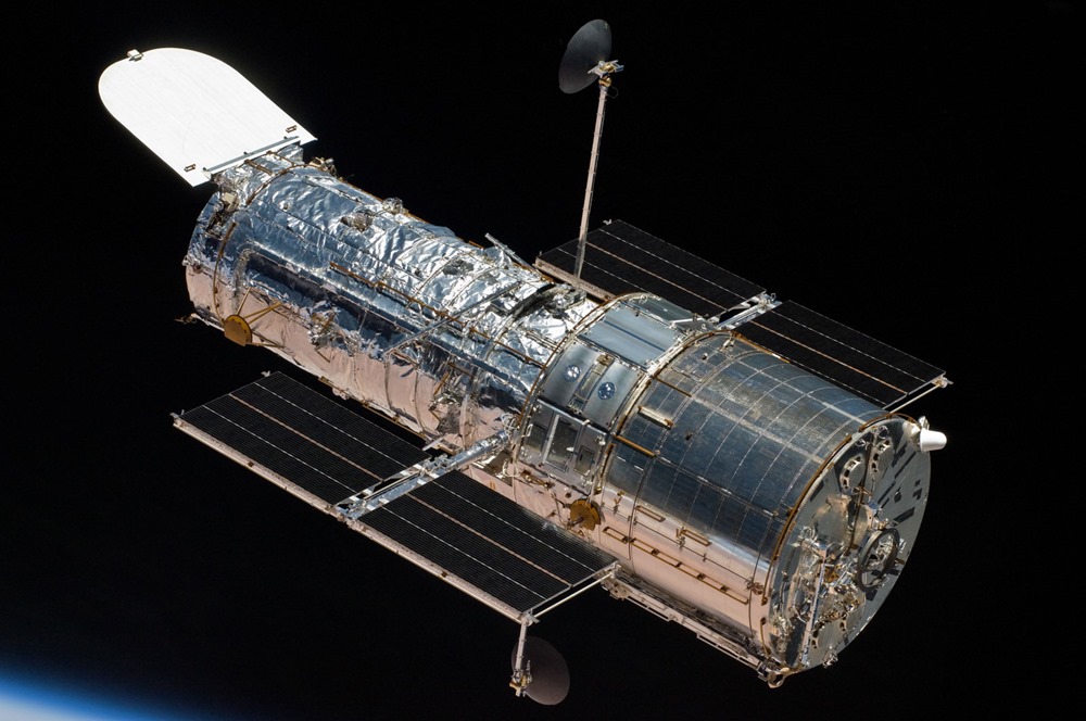 Hubble 1 22